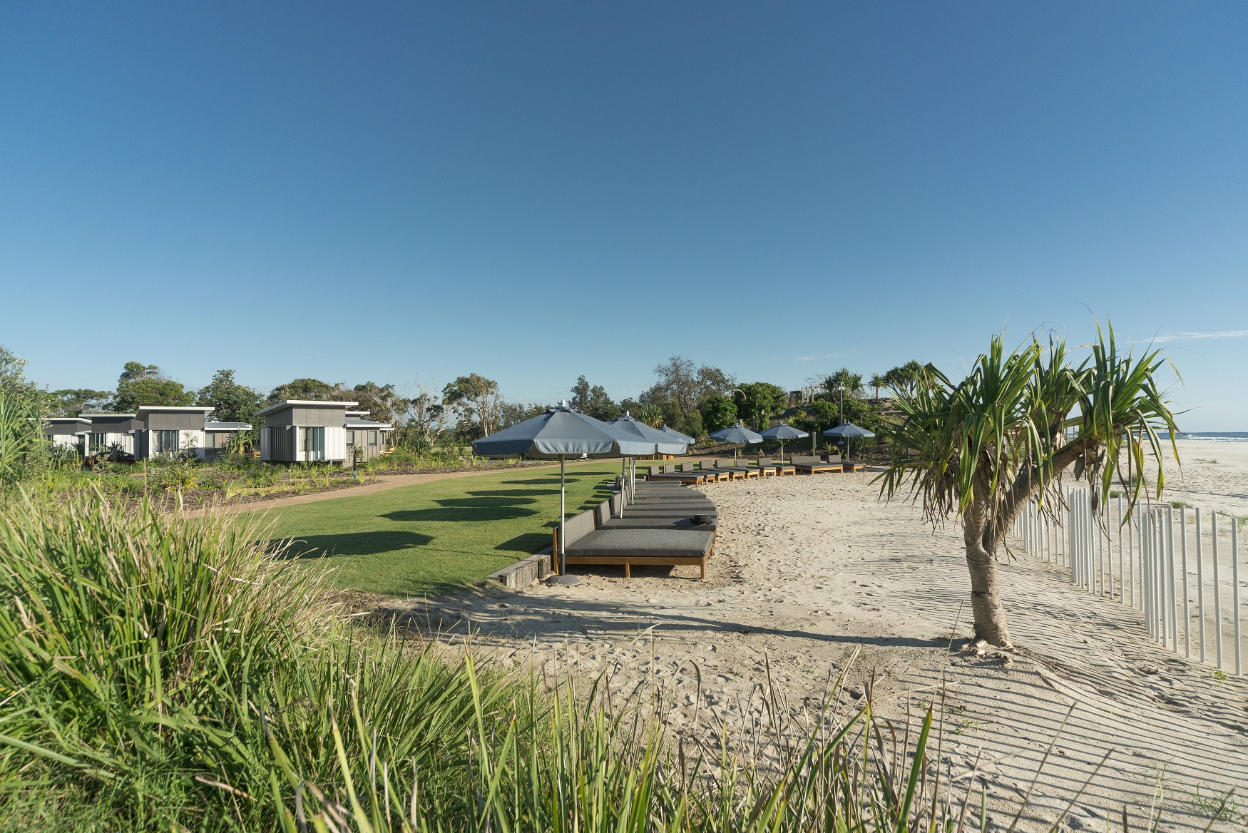 Beach lounge